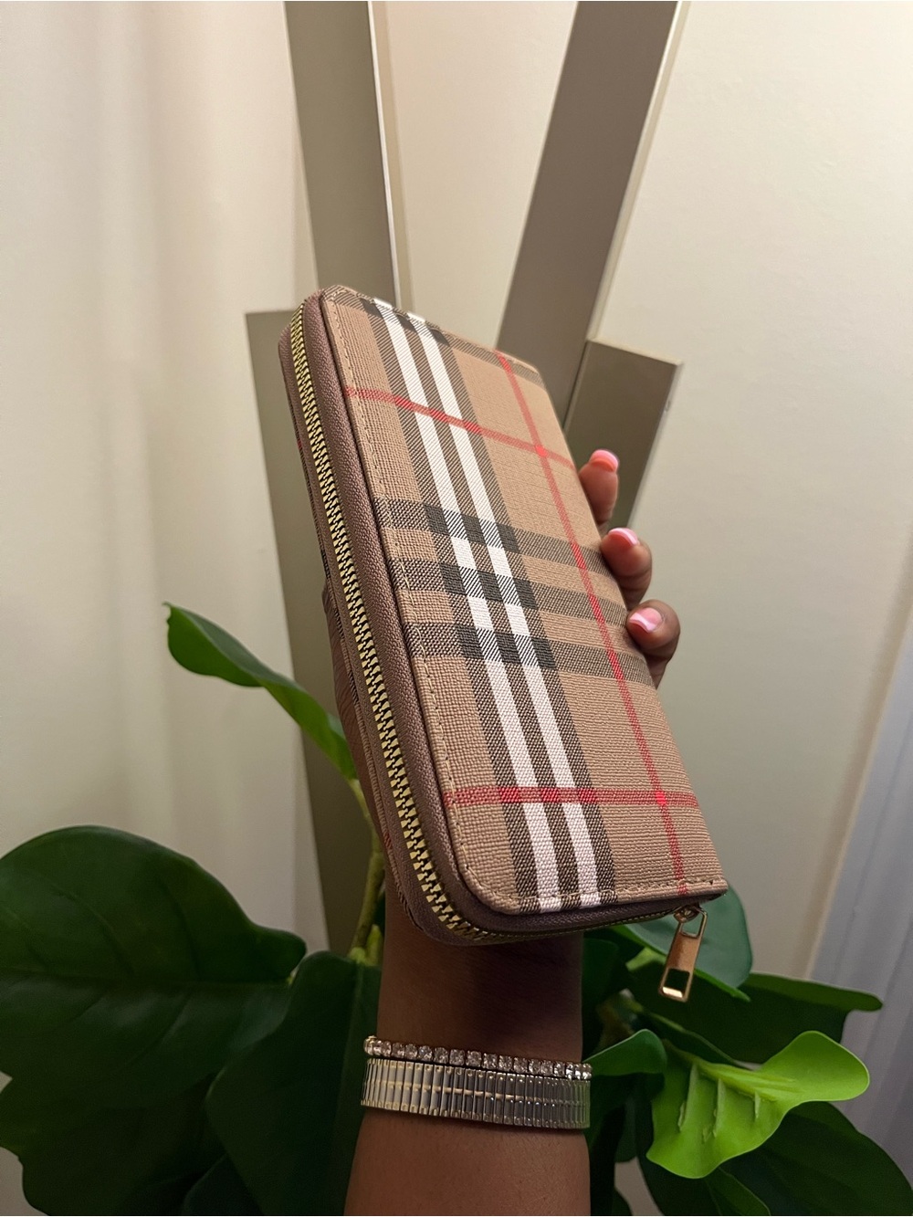 Beige Plaid Zip-Around Card & Key Holder